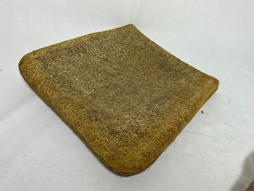 Mercedes Benz W123 A1239102950 Sitzauflage Gummihaar / Kokoshaar NEU Seat pads NEU